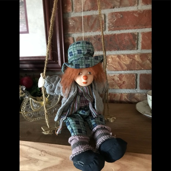 ❤️Rare Vintage Porcelain Swinging Collector Clown - Picture 4 of 8